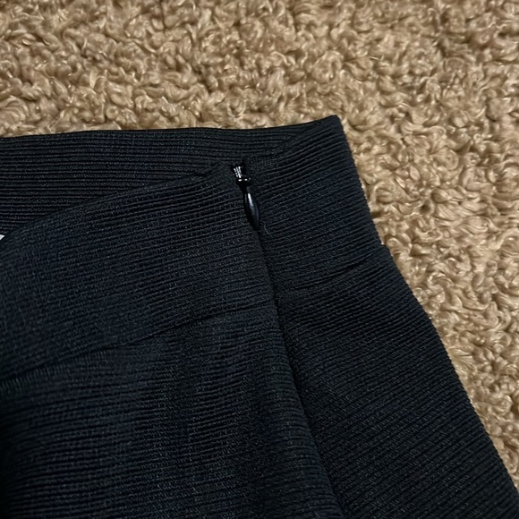 NWT Ribbed Zara Shorts - Picture 2 of 3